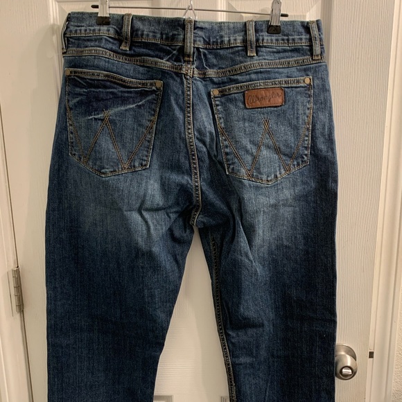 Wrangler Other - Wrangler Retro Slim Straight Blue Jeans 36x34